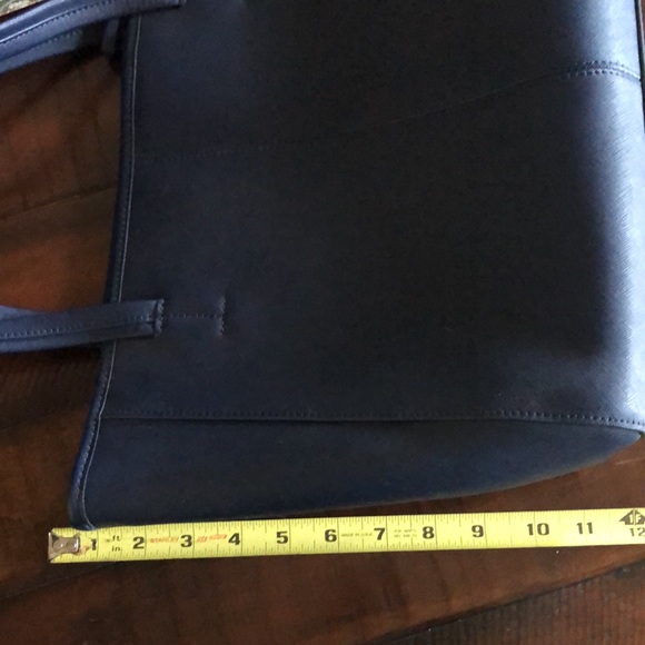 VINCE CAMUTO LEATHER HANDBAG - Picture 4 of 8